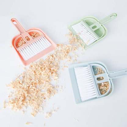 Bunny & Hamster Dustpan Small Broom Set