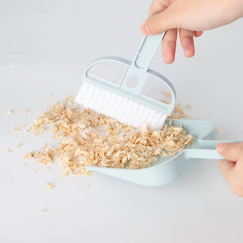 Bunny & Hamster Dustpan Small Broom Set